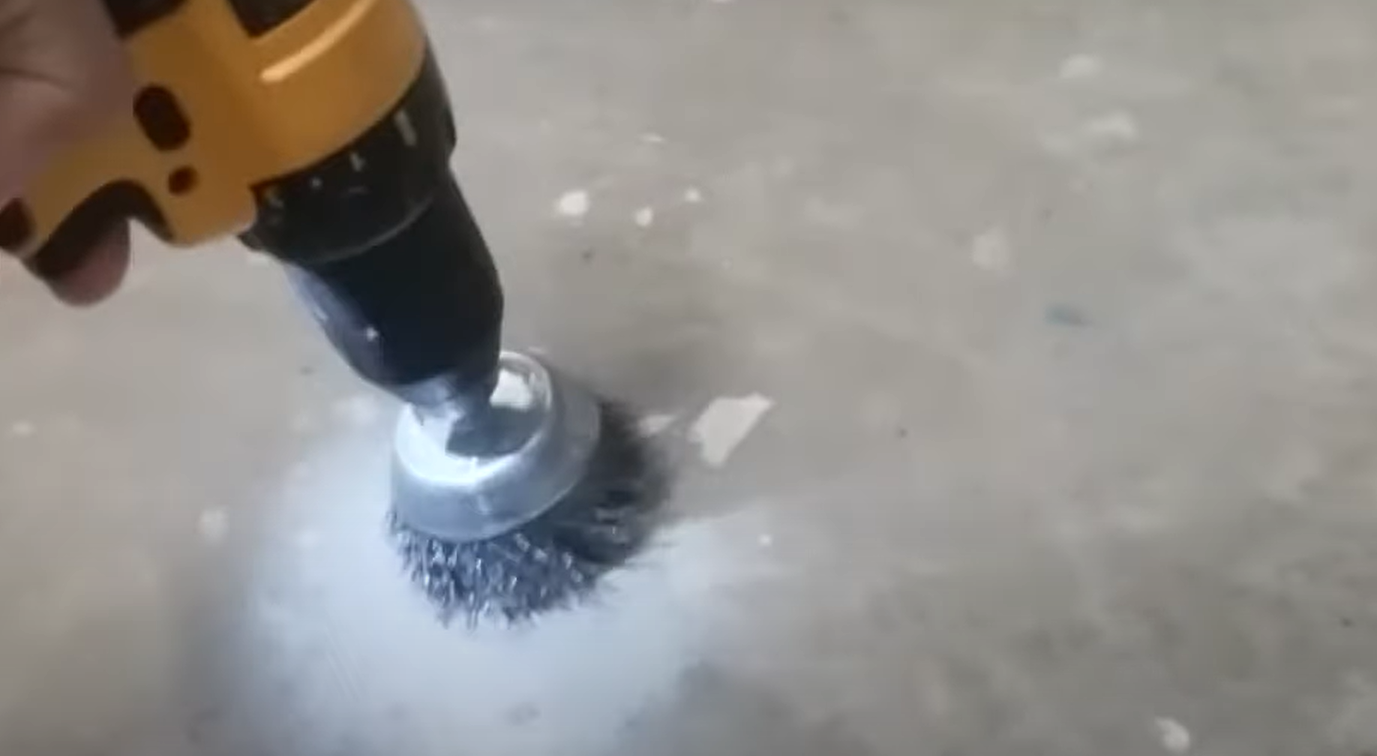 How to Remove Paint From Concrete With Vinegar? ProfyPainter