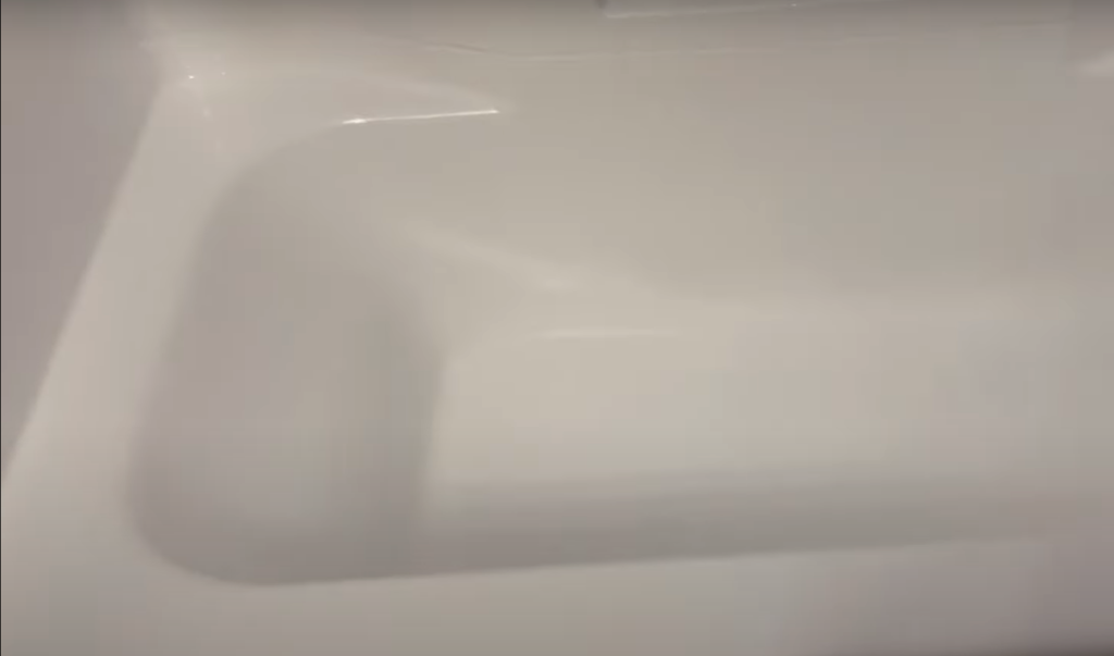 Can I repaint my fiberglass bathtub?