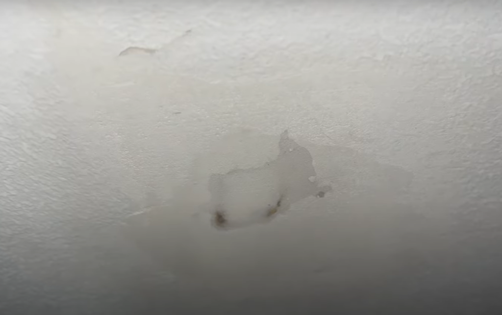 What Is the Best Way to Sand Spackle?