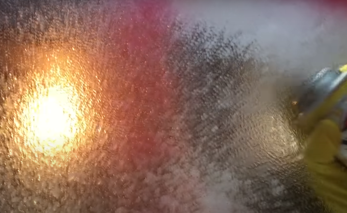 How to Get Spray Paint off a Mirror? ProfyPainter