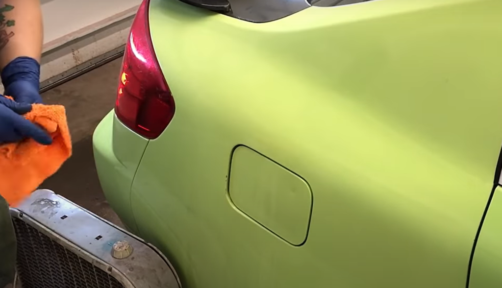 Will Acetone Leave A Residue On A Car’s Paint Job?